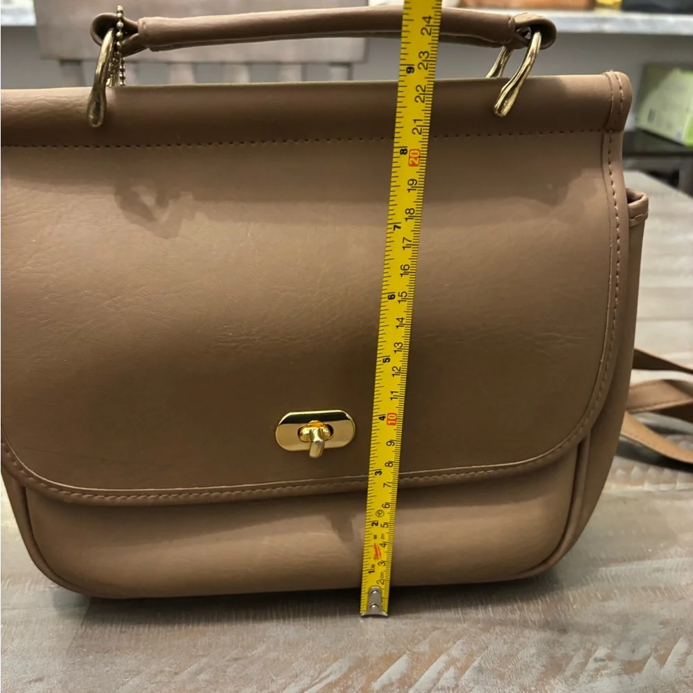 Classic Collection Handbag - Picture 5 of 6